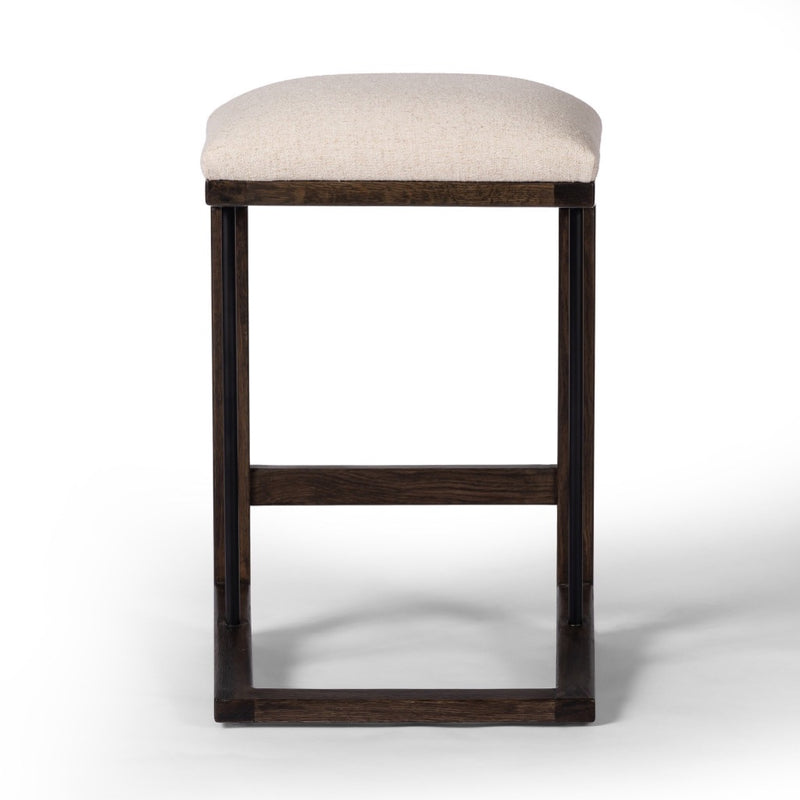 Finn Bar Stool Antwerp Natural Front Facing View 241011-001